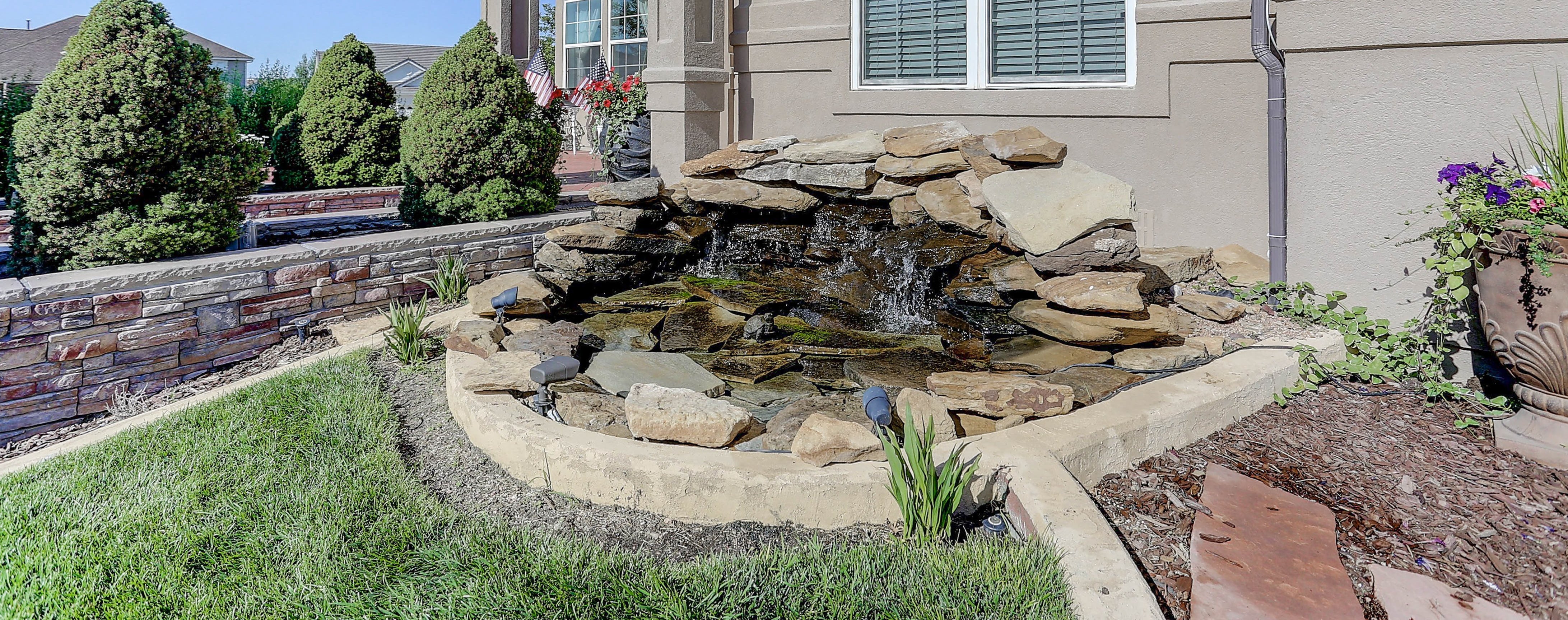 garden wall water features ideas