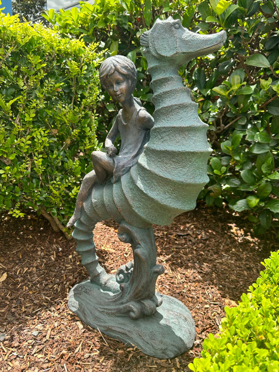 Girl on Seahorse Garden Décor Ornament MGO Outdoor Landscaping Statue