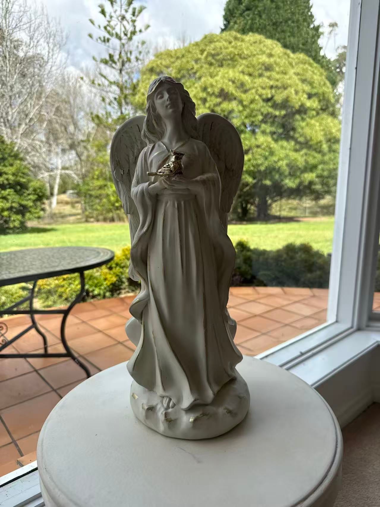 Angelica Angel Statue – Gold Bird Accent, MGO – Garden & Home Decor, 46cm