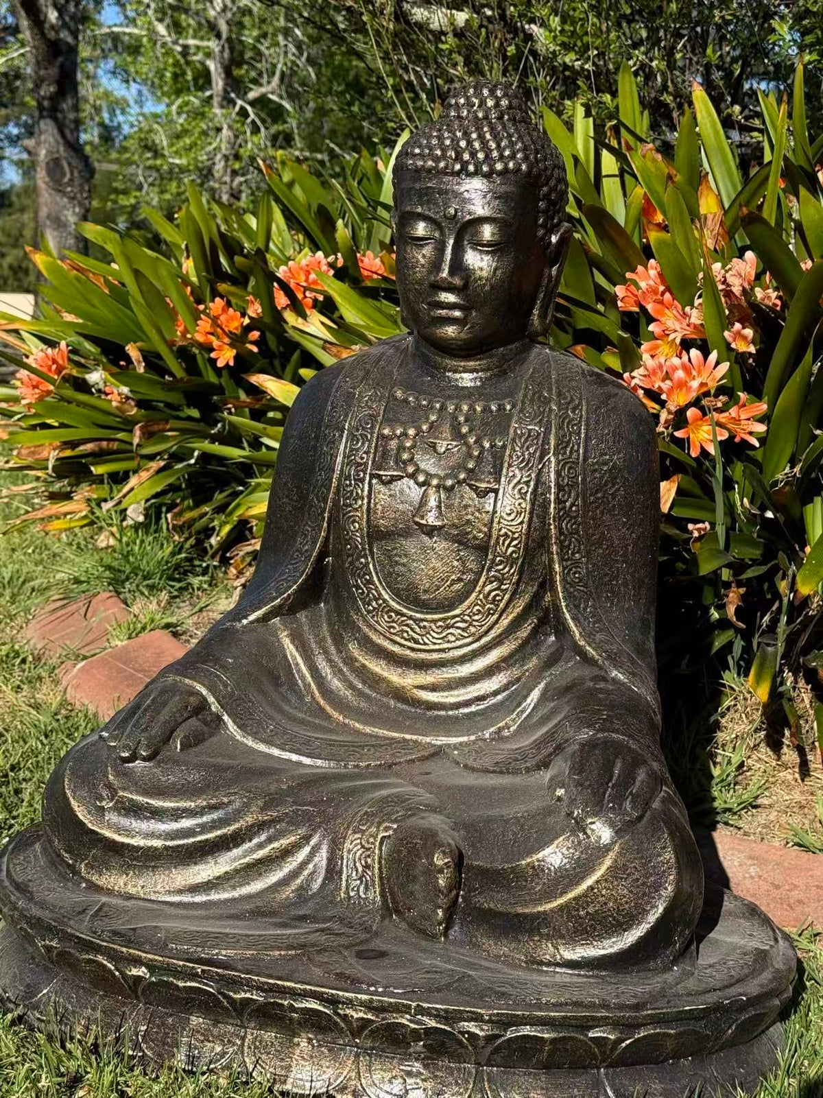 Serene Guardian Buddha Statue — 80 cm