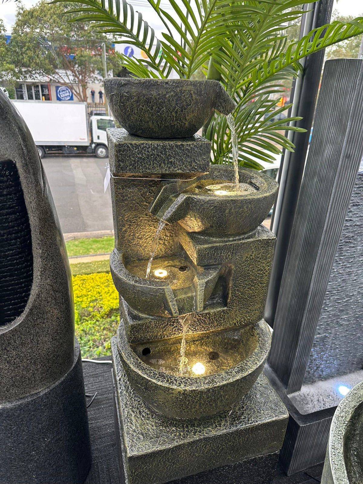SURABAYA Multi Drop Water Feature