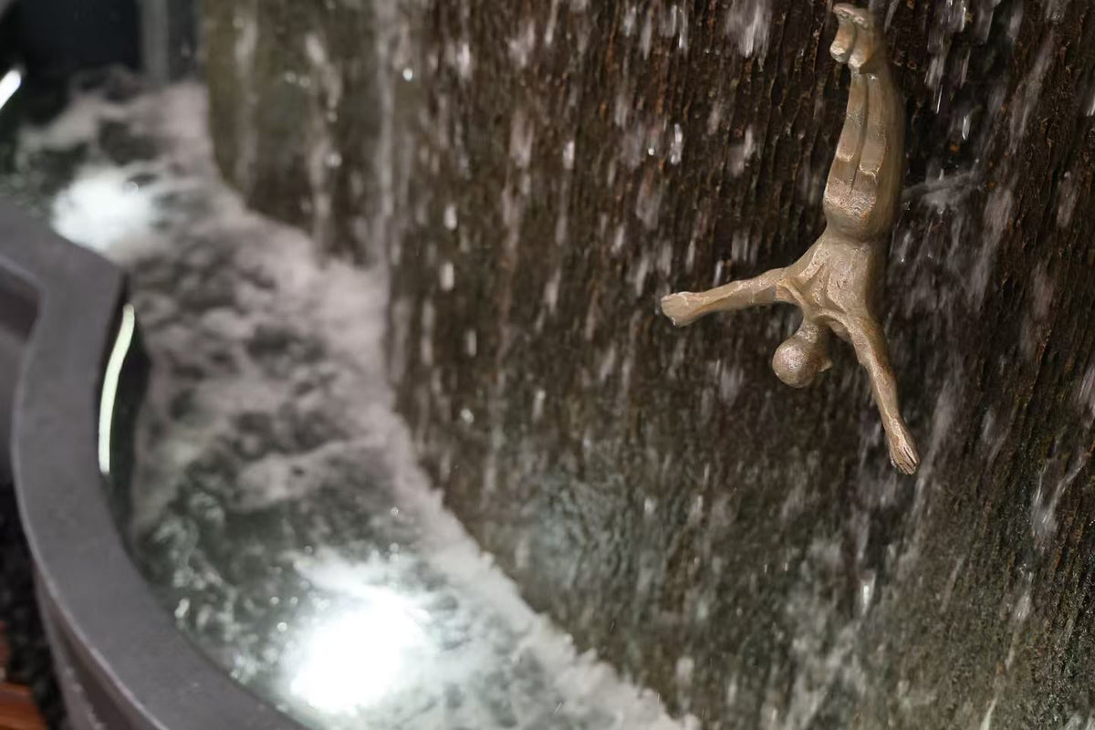 Free Fall Extra Large Natural Wall Water Feature