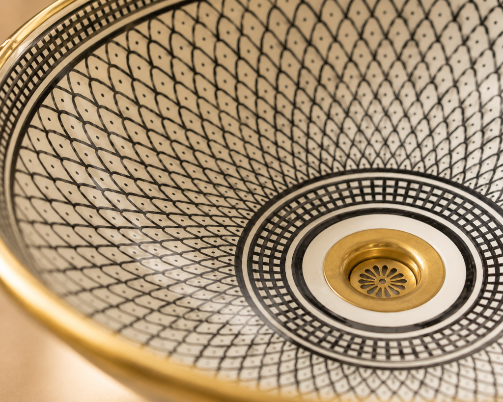 Fès Filigrane Hand-Painted Ceramic Basin with Gold Rim