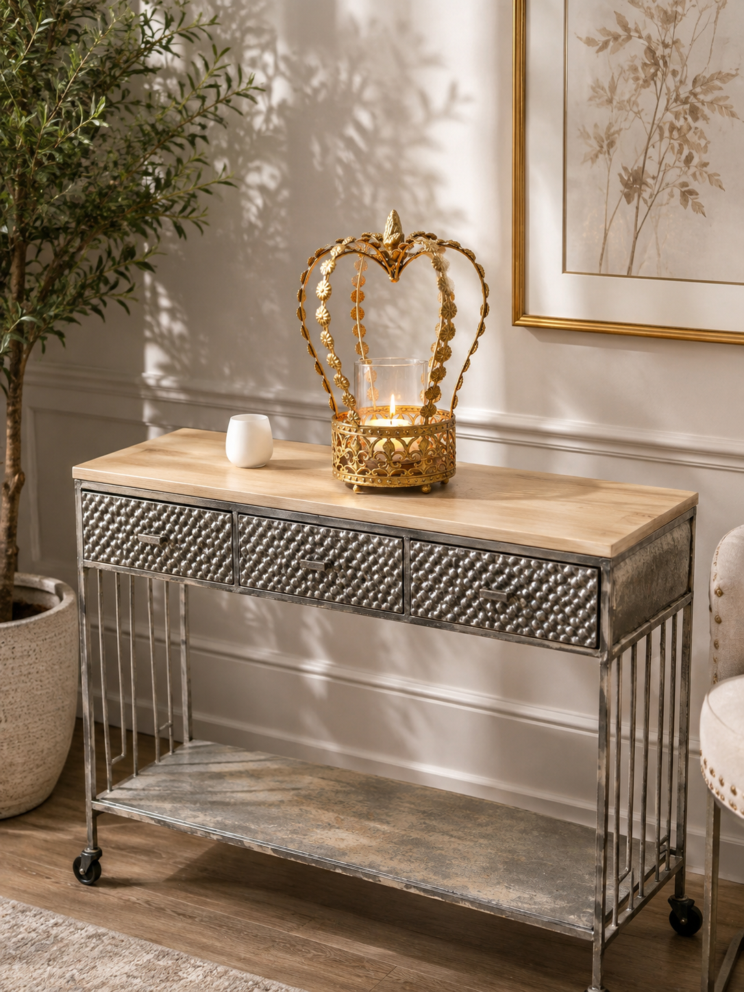 Crown Table Candle Holder