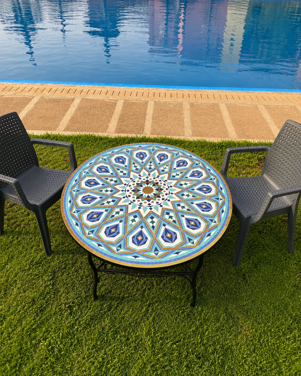 Mosaic Cocktail and dining Tables for Outdoor & Indoor round 100% handcrafted from Moroccan tiles