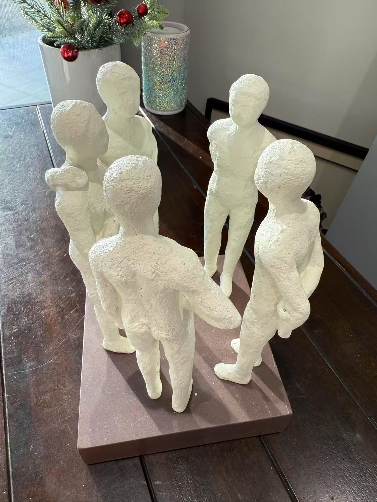 Atestada Circle Of Friends White Colour Clay Artisan Finish