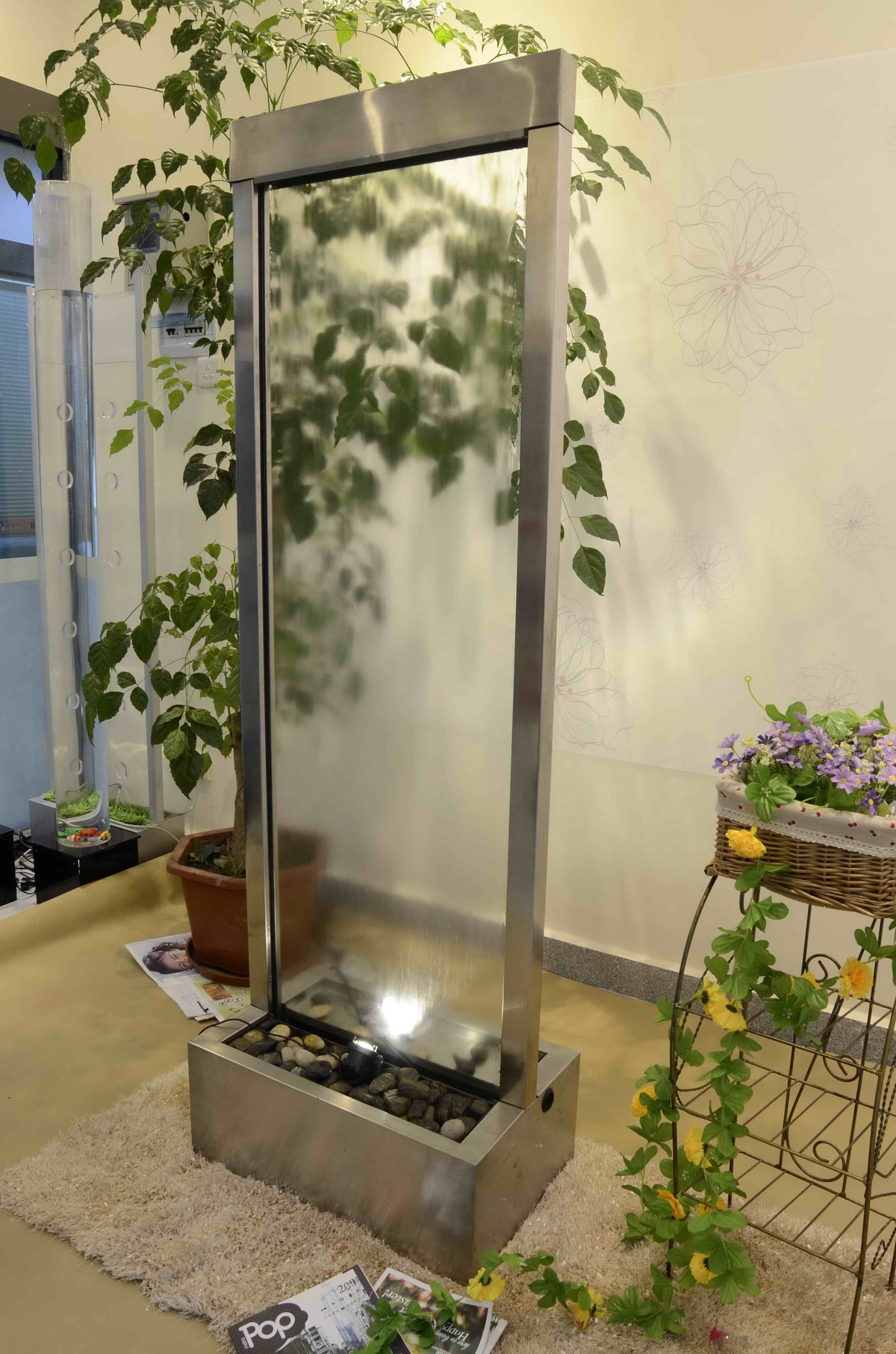 Carthage Glass Stainless Steel Fountain