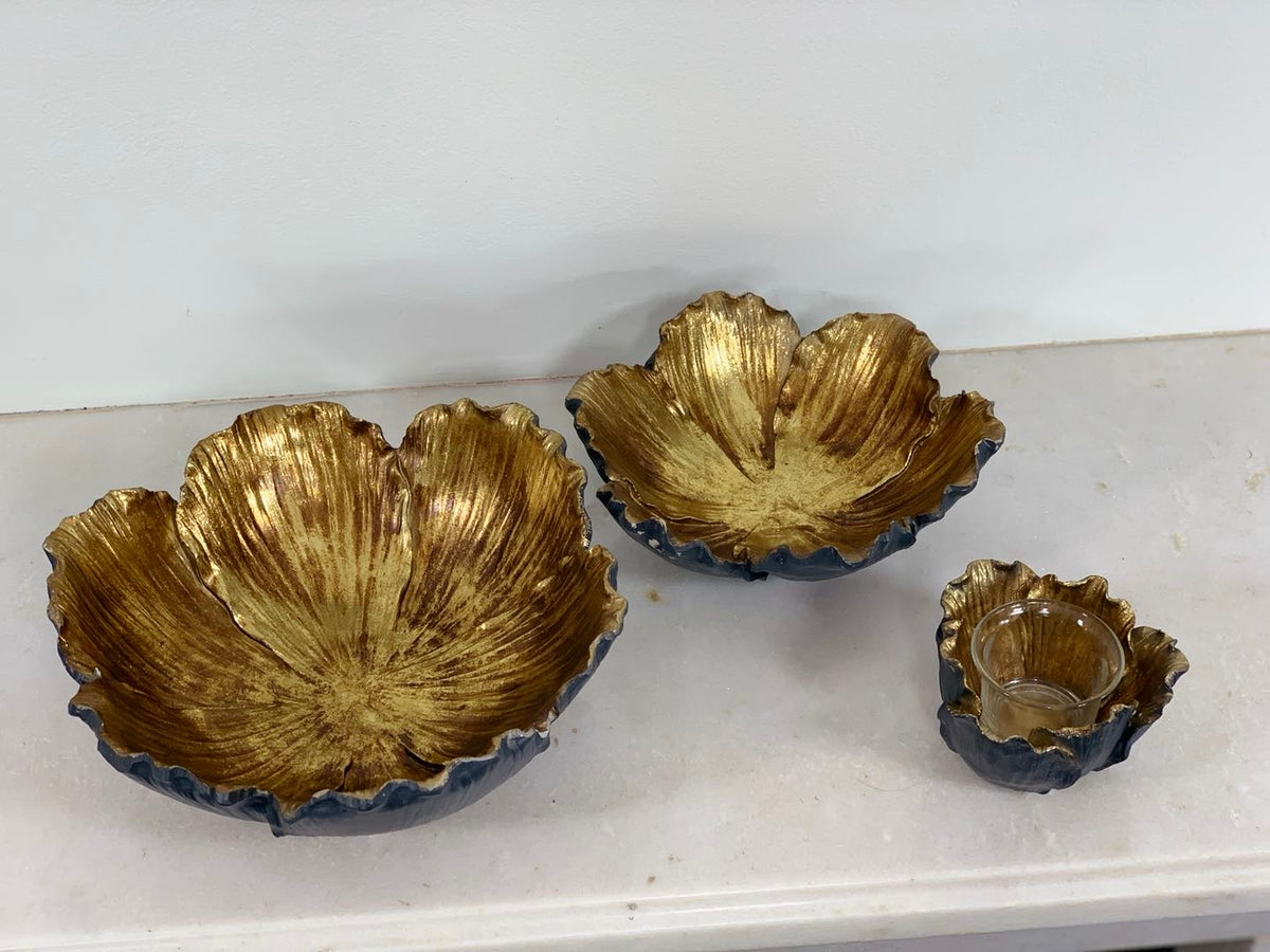 Flower Shaped Set Bowls Black & Gold with Candle Holder