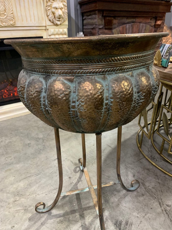 ZENA Standing Metal Planter