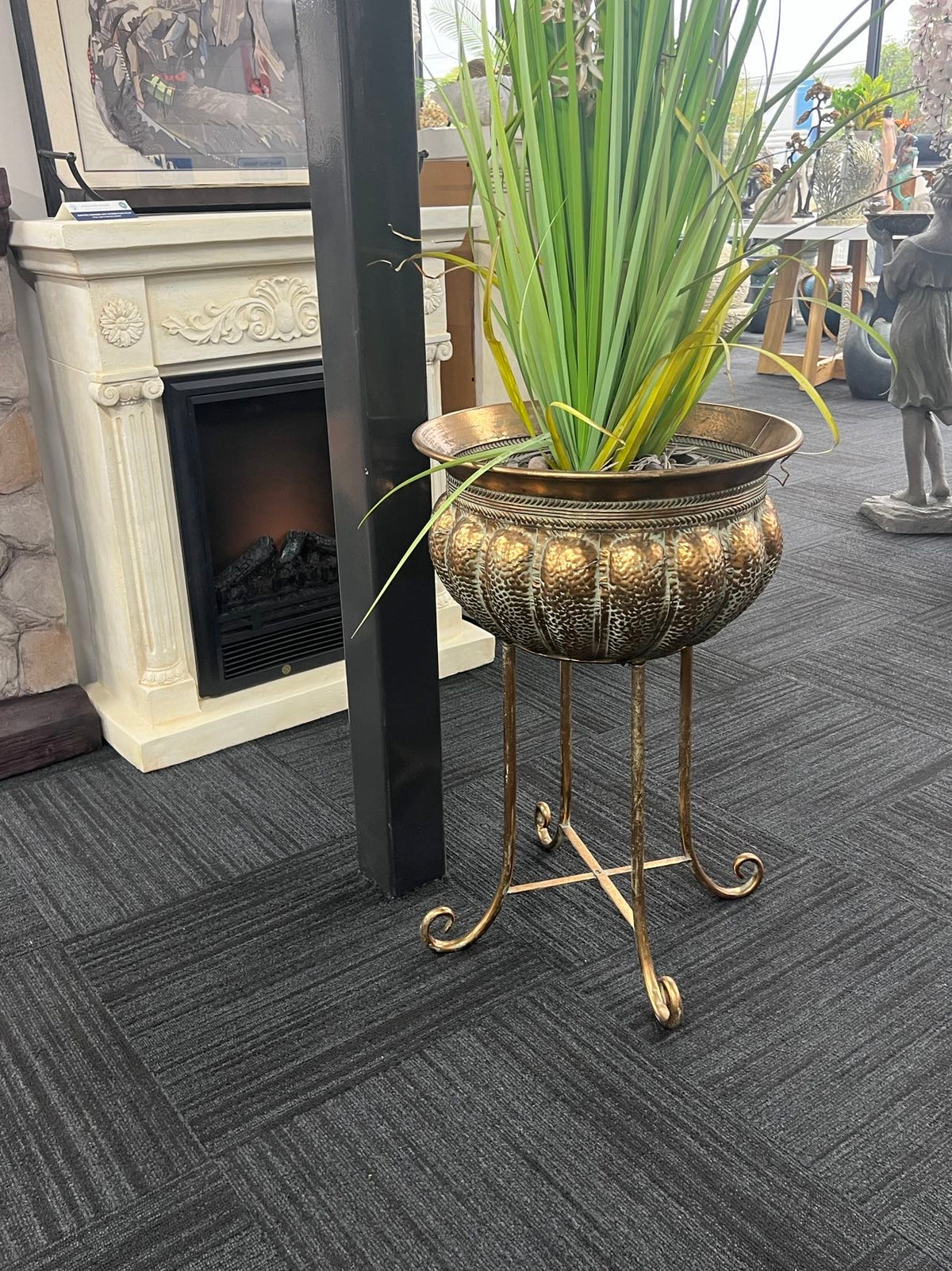ZENA Standing Metal Planter