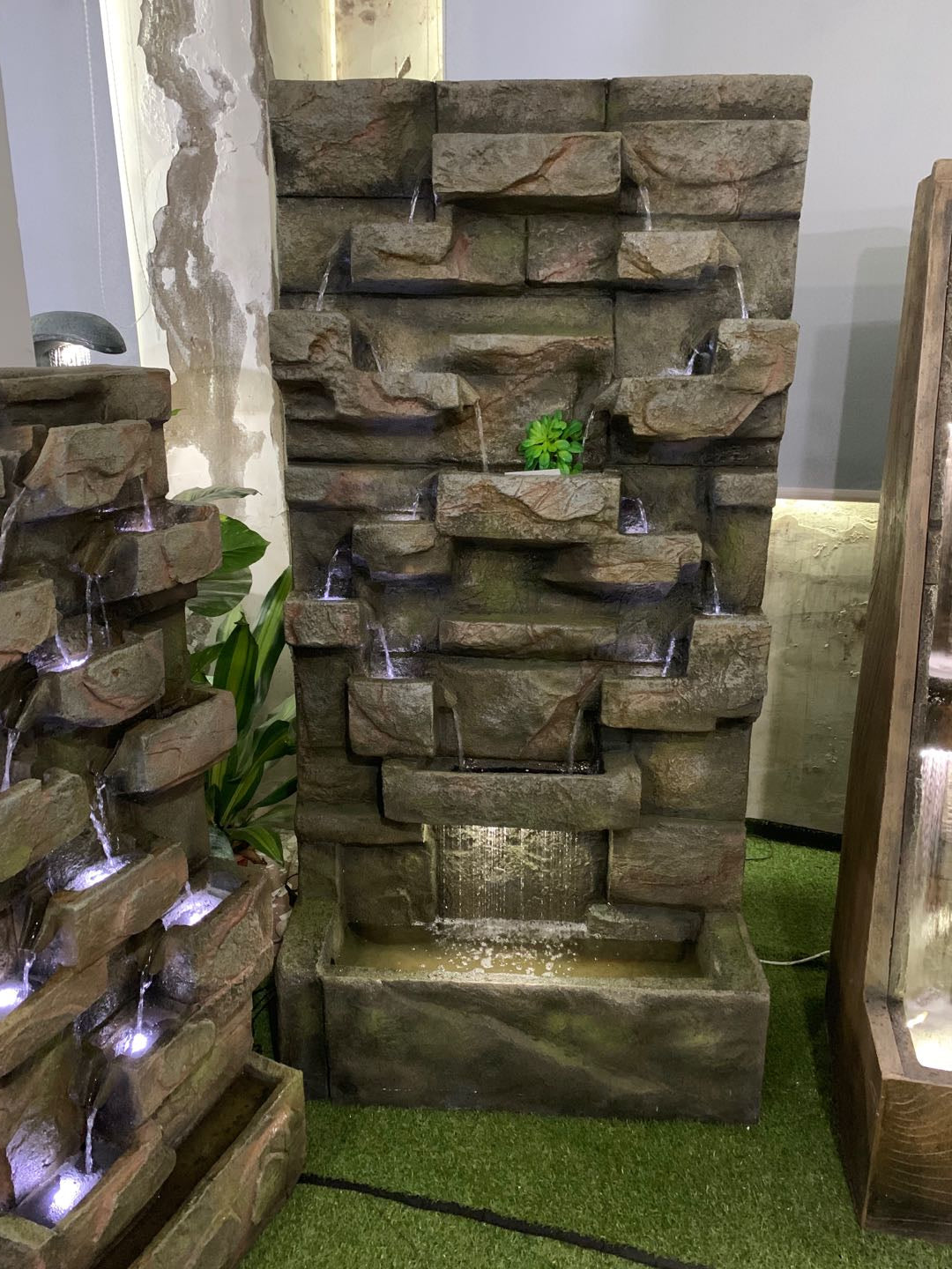 Strada Natural Wall Water Feature