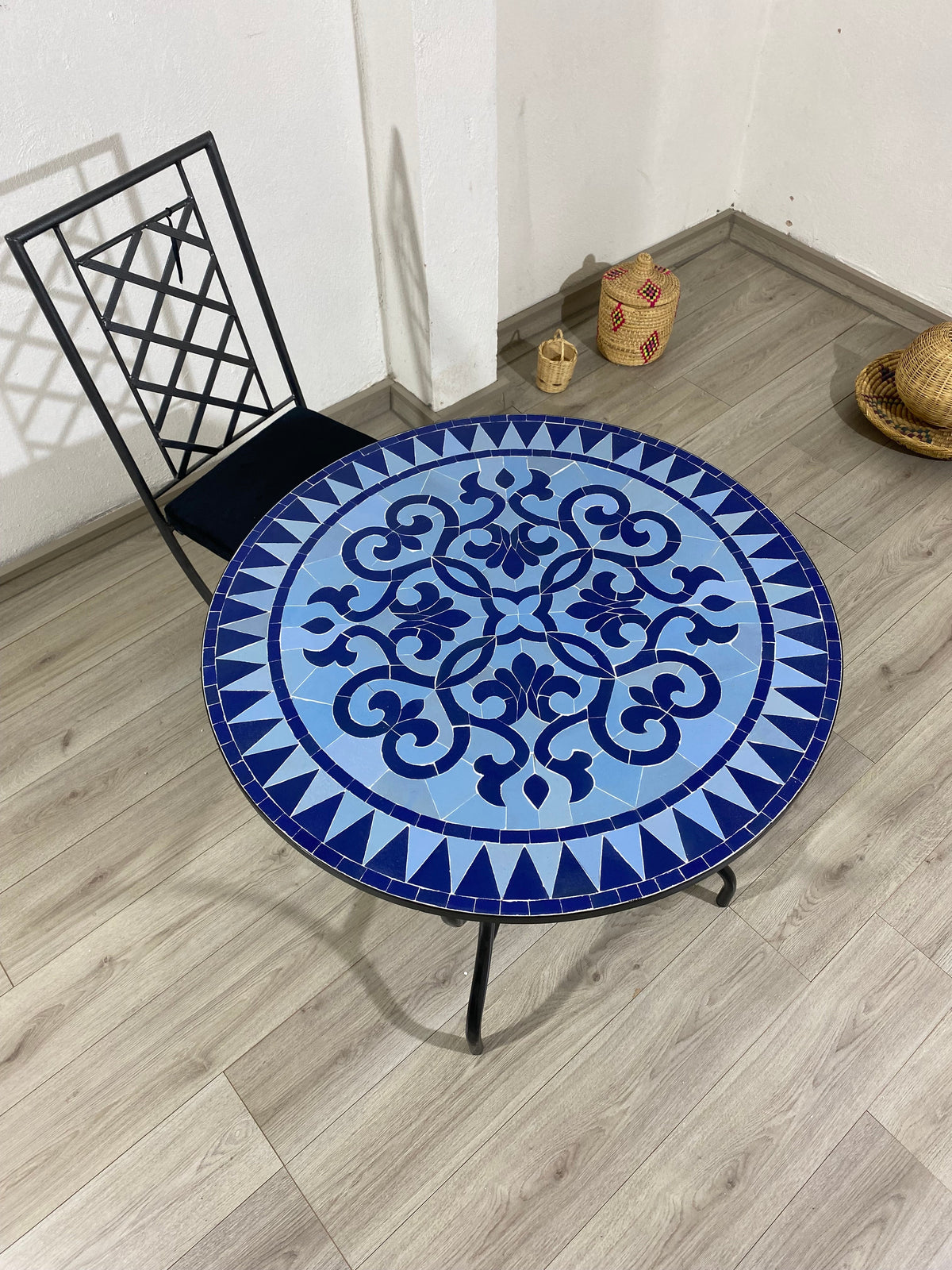 Mosaic table 100% handcrafted tiles for outdoor and indoor Round made in Fez, CUSTOMIZABLE colors and Pattern, Mid century Mosaic crafts