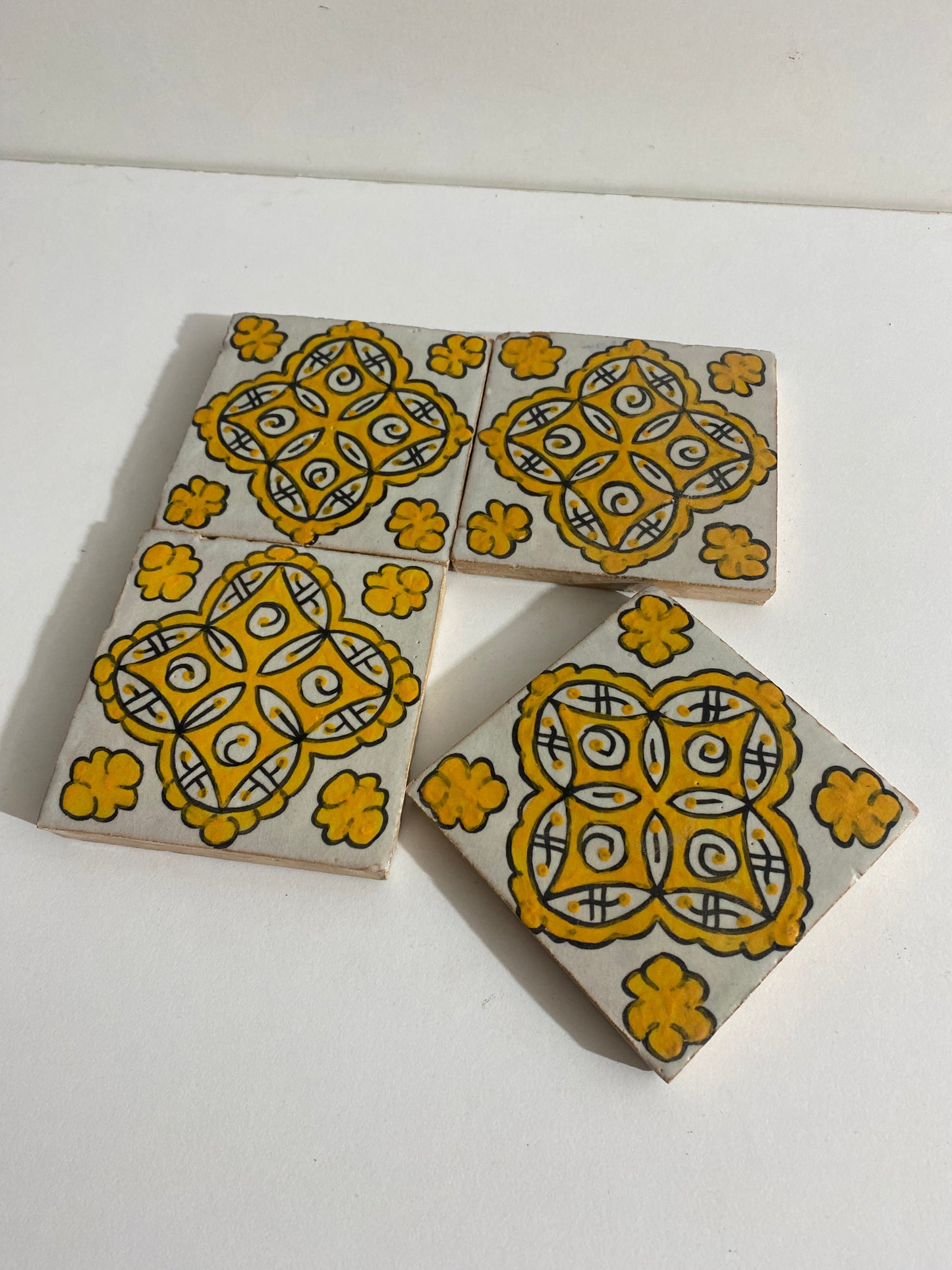 Yellow Ceramic tiles Hand painted tiles 4"x4" 100% for Bathroom Remodeling and kitchen Projects works wall and ground