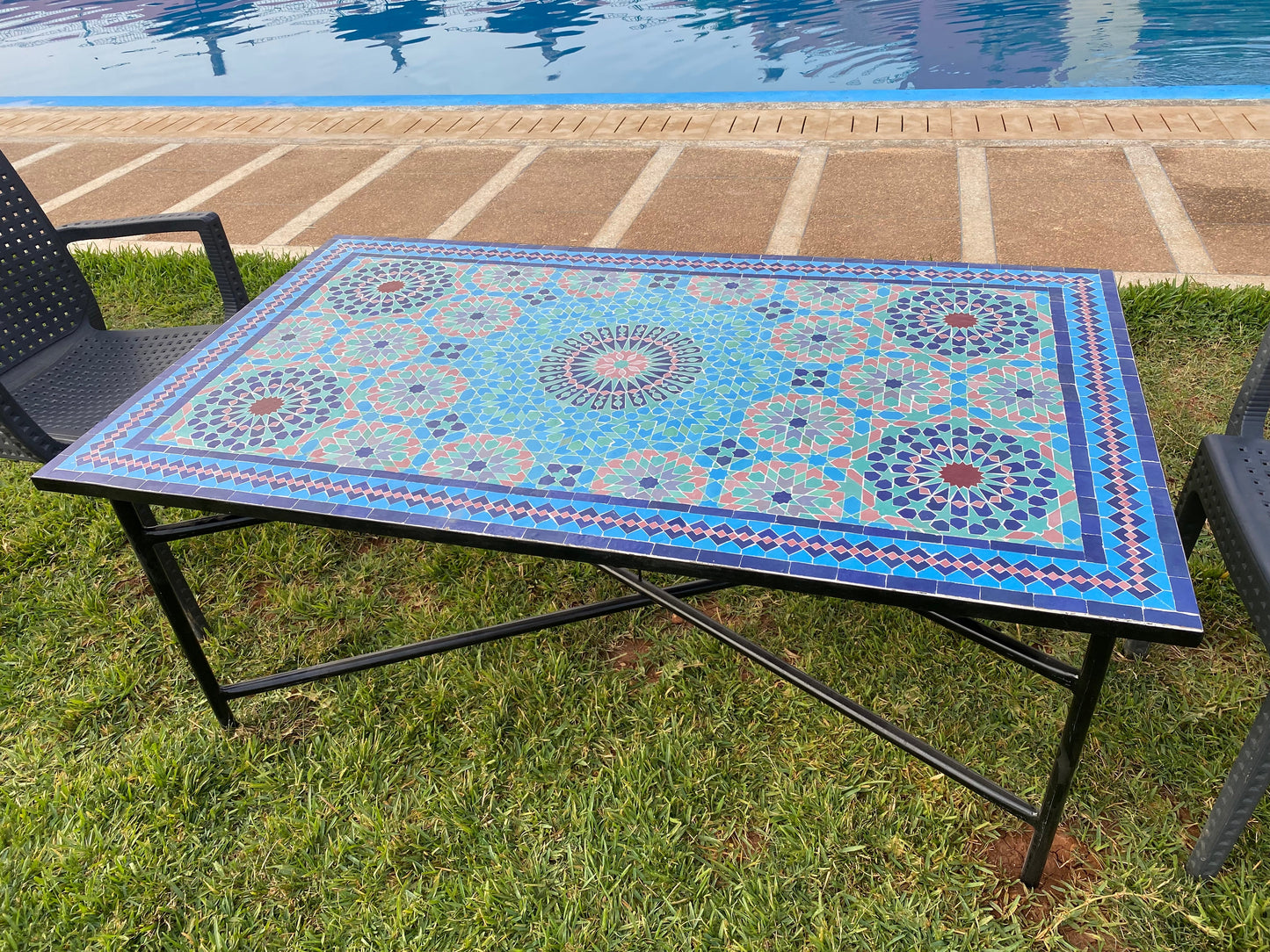 Large mosaic table 100% handmade for Outdoor/Indoor 56 X 32 in