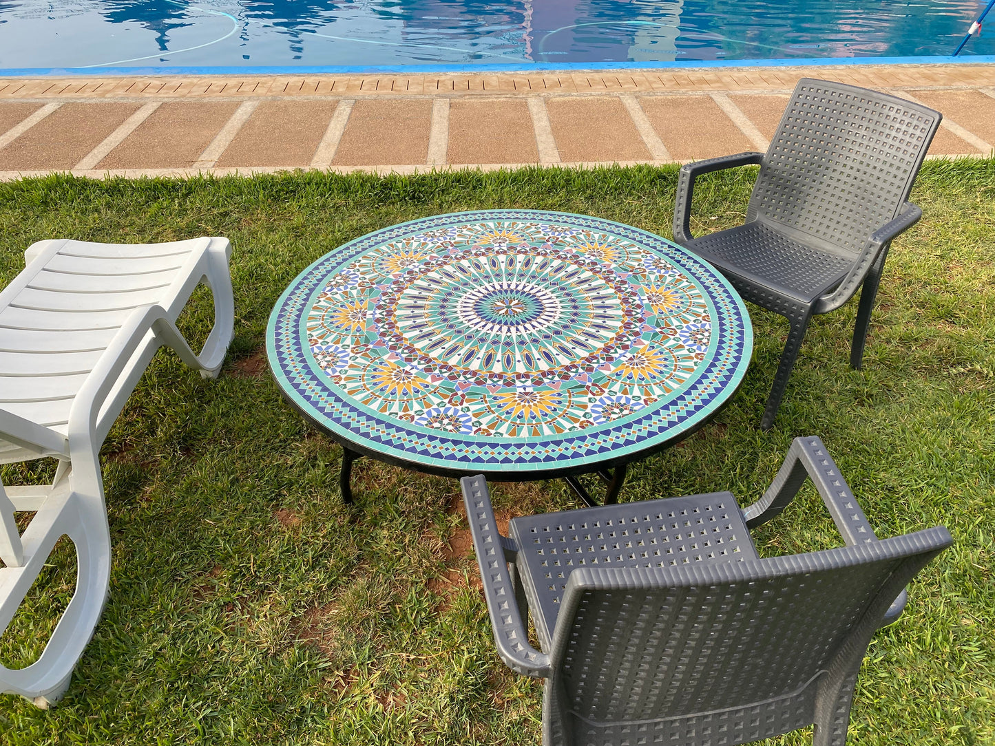 Unique Mosaic Table for Outdoor & Indoor unique mandala design 100% handcrafted, large luxury Round table made from green tiles