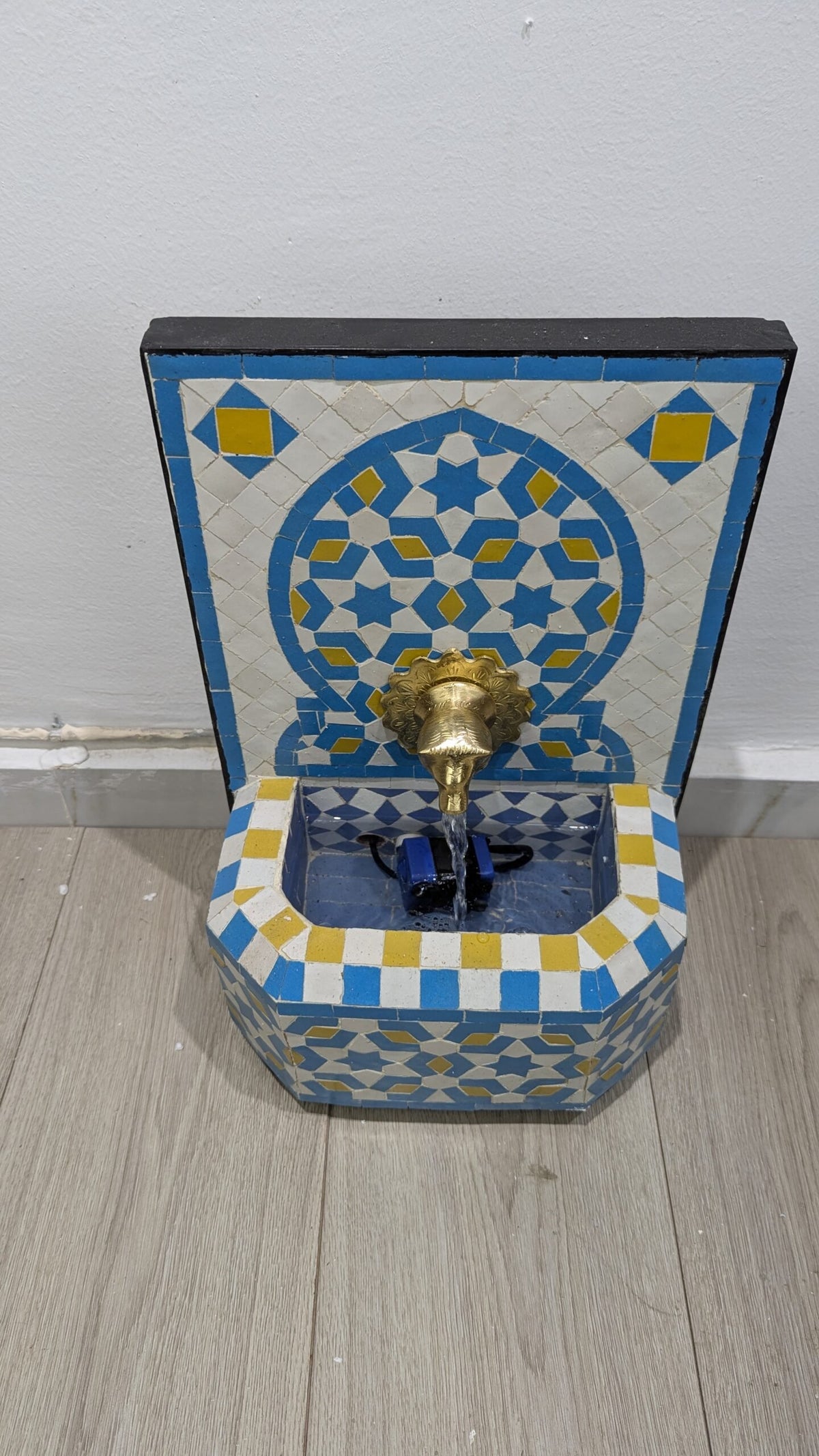 Zellige Fountain MF0162