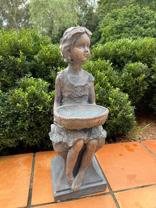 Chica delightful child statue Garden Decoration