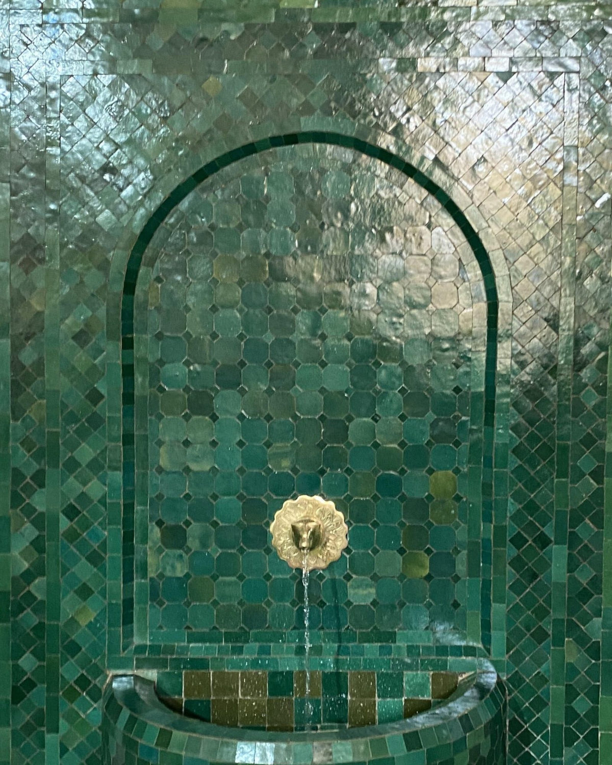 Zellige Fountain MF0055