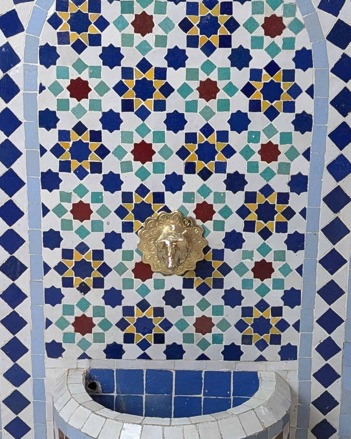 Zellige Fountain MF0157
