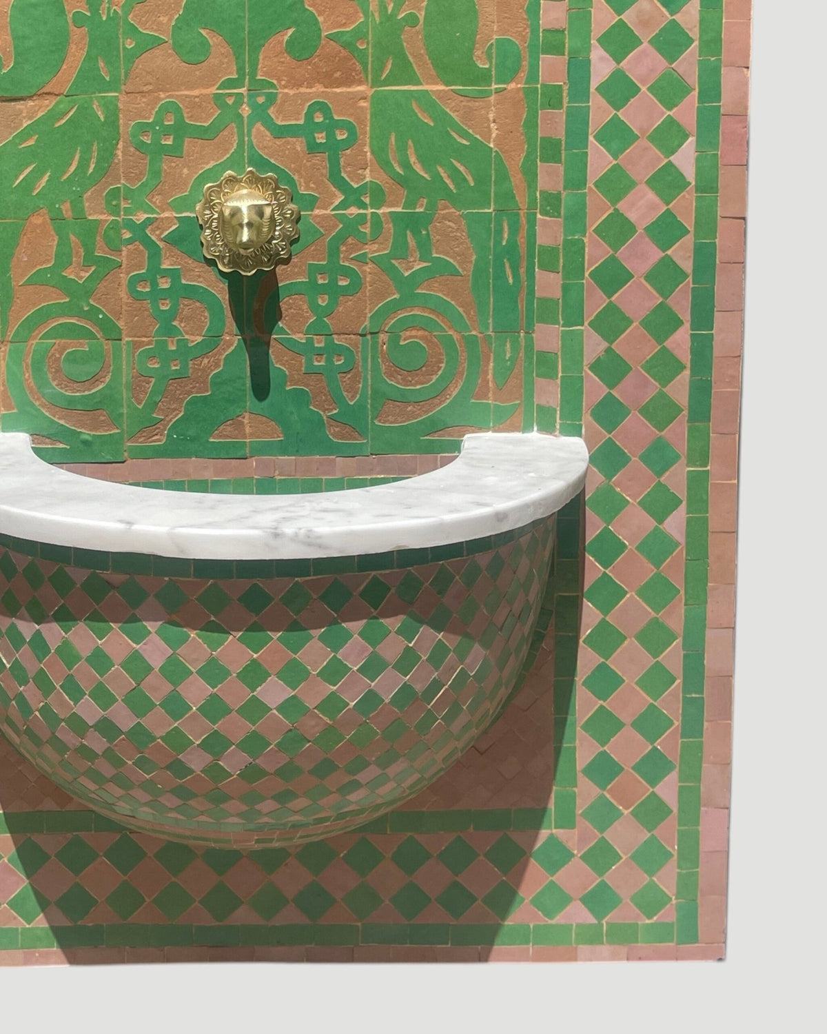 Zellige Fountain MF0057