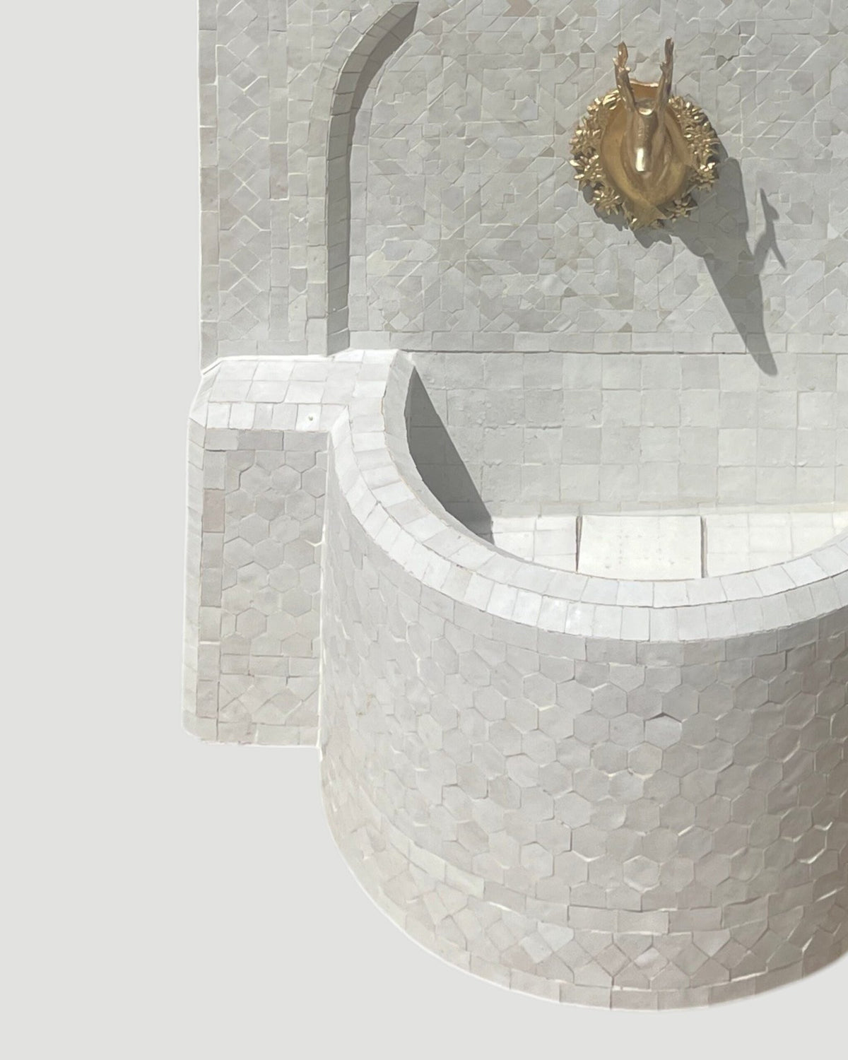 Zellige Fountain MF0059