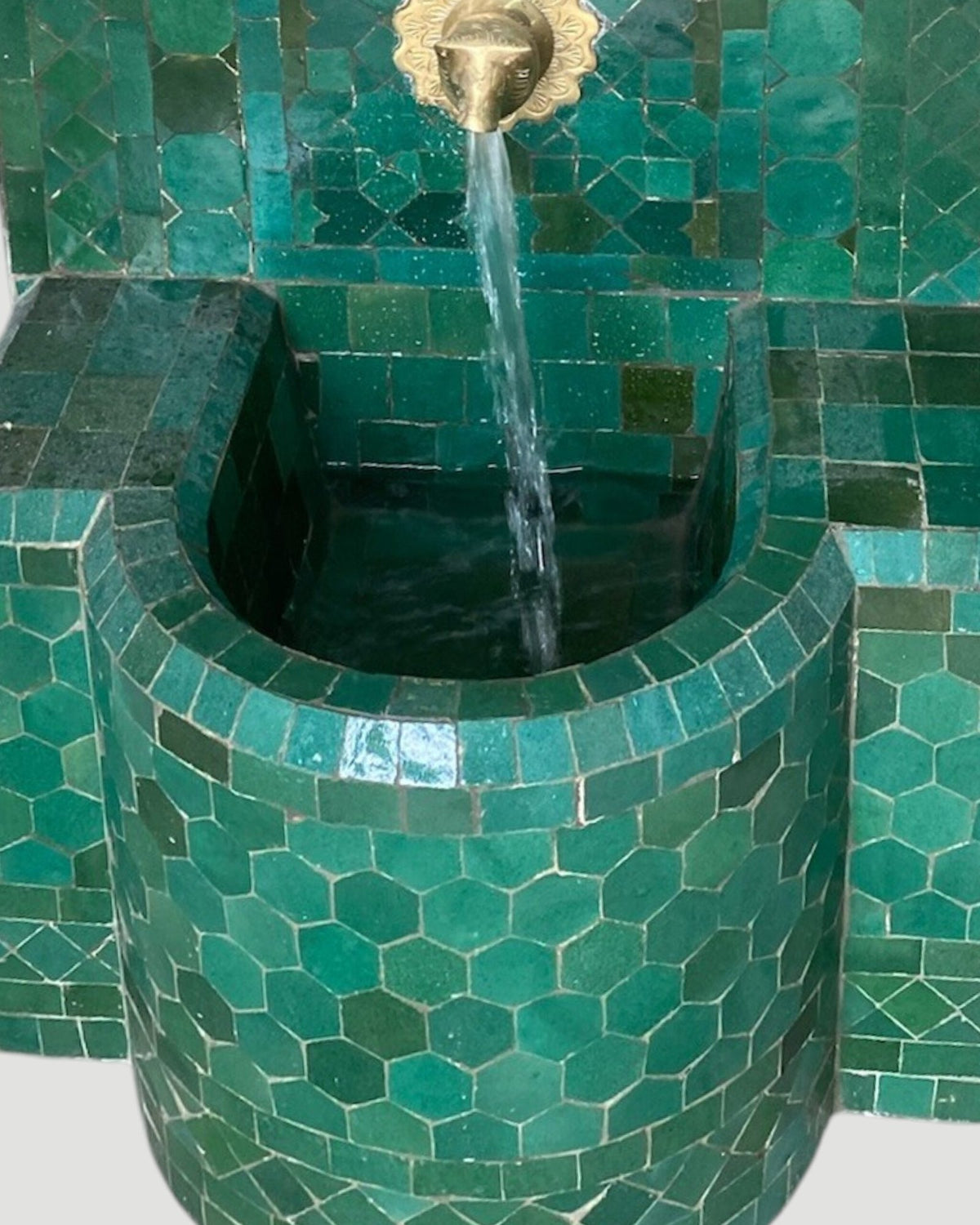 Zellige Fountain MF0097