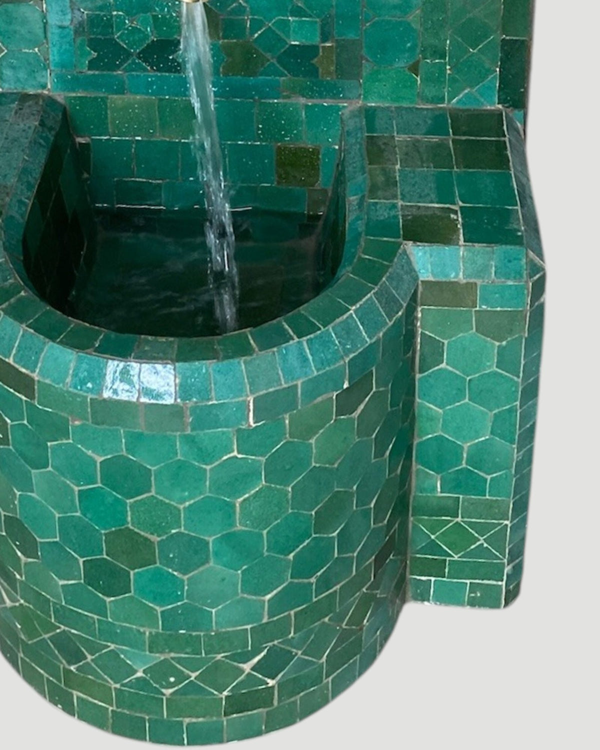 Zellige Fountain MF0097