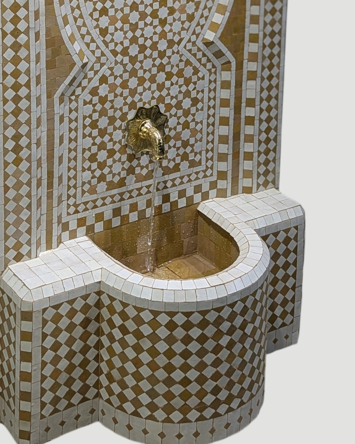 Zellige Fountain MF0188