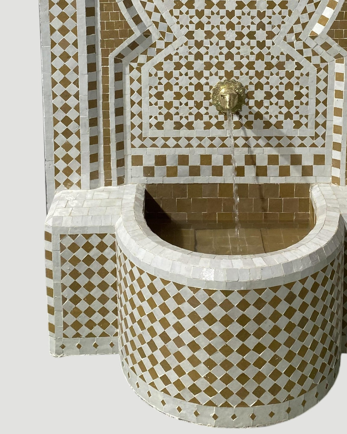 Zellige Fountain MF0041