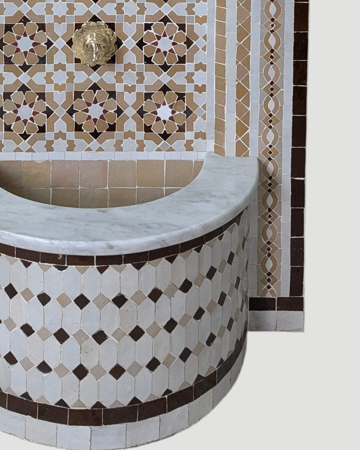 Zellige Fountain MF0155