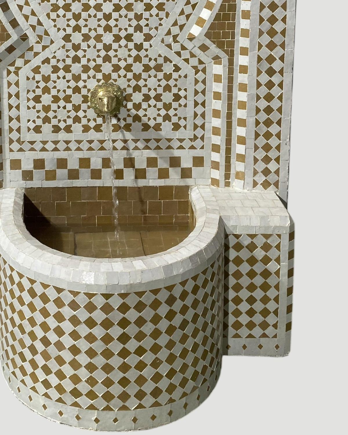 Zellige Fountain MF0041