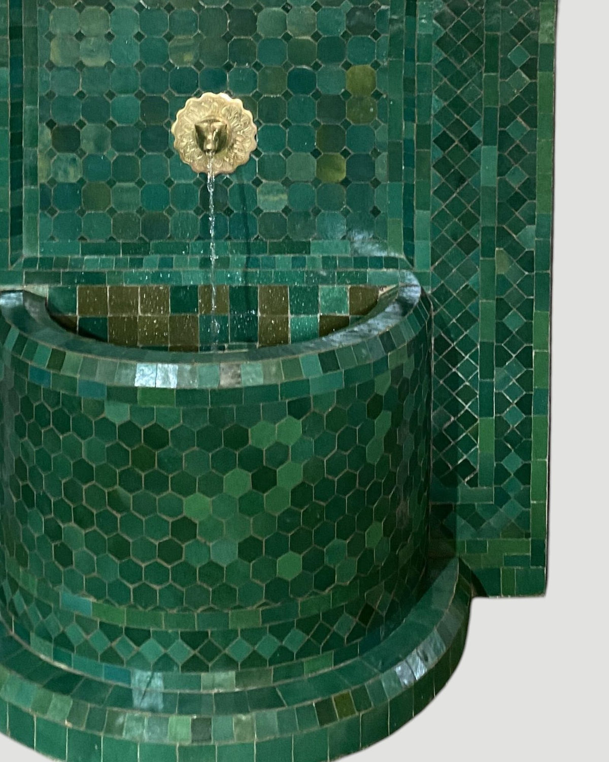 Zellige Fountain MF0055