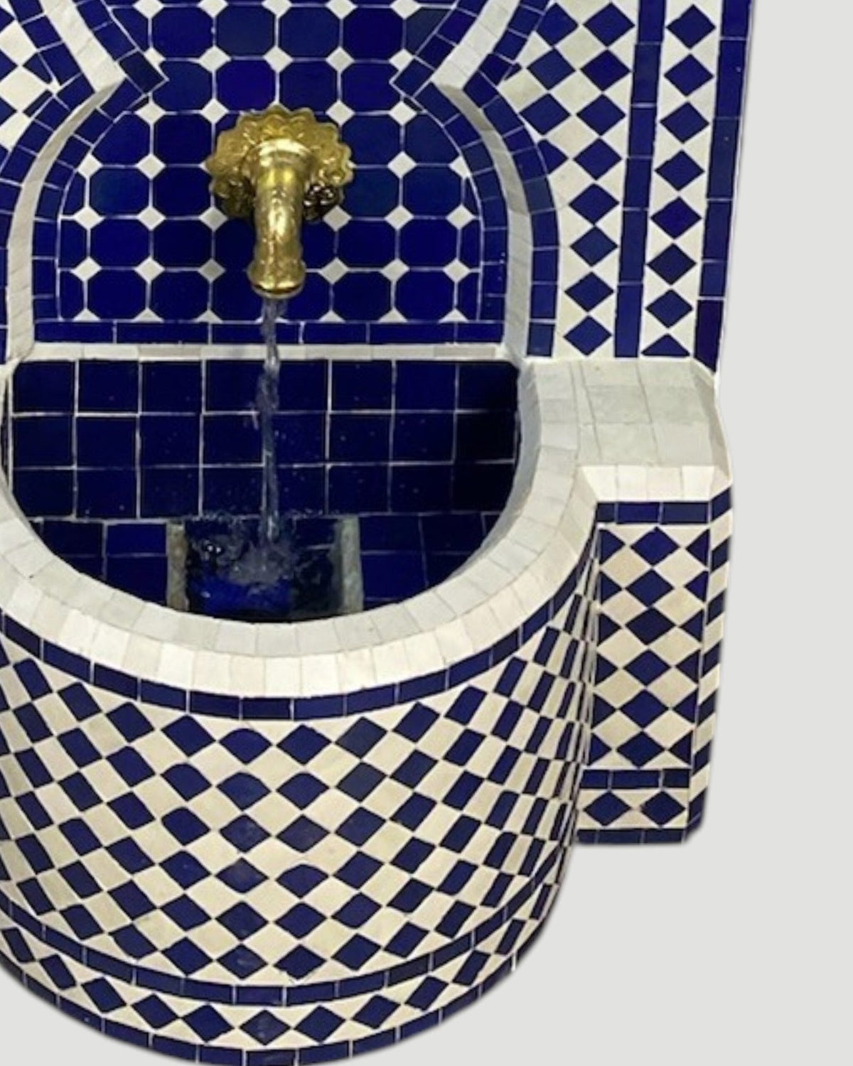 Zellige Fountain MF0251
