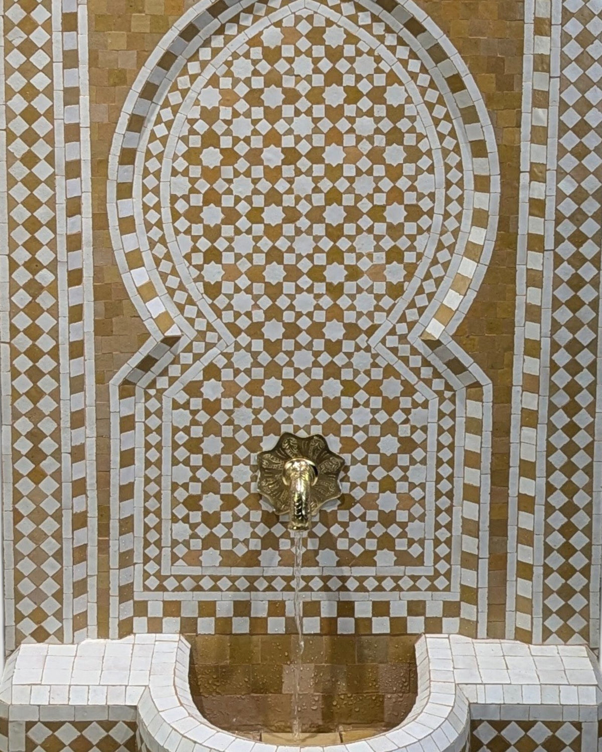 Zellige Fountain MF0188