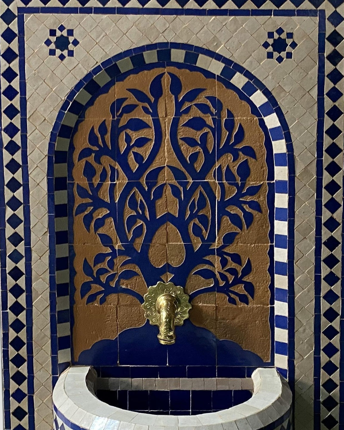 Zellige Fountain MF0056
