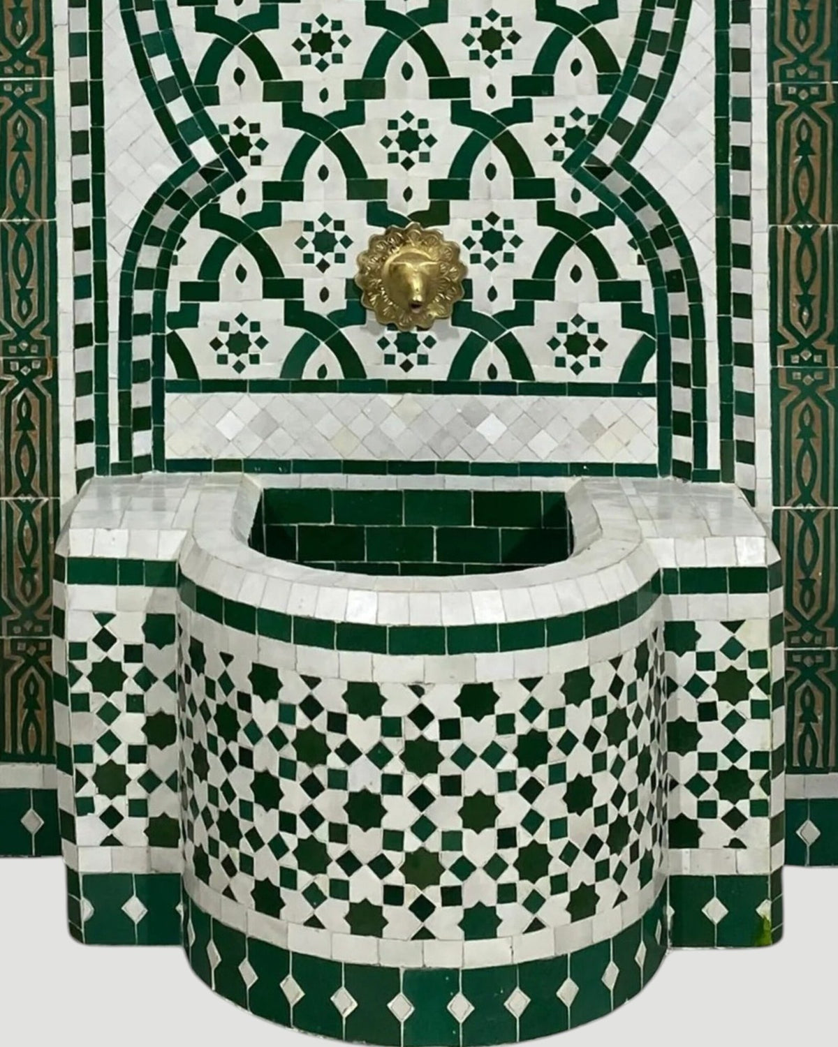 Zellige Fountain MF0221