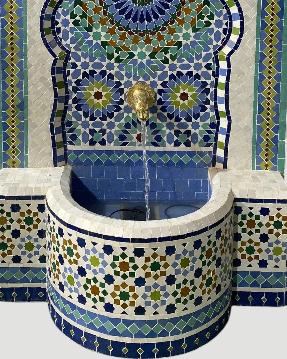 Zellige Fountain MF0074