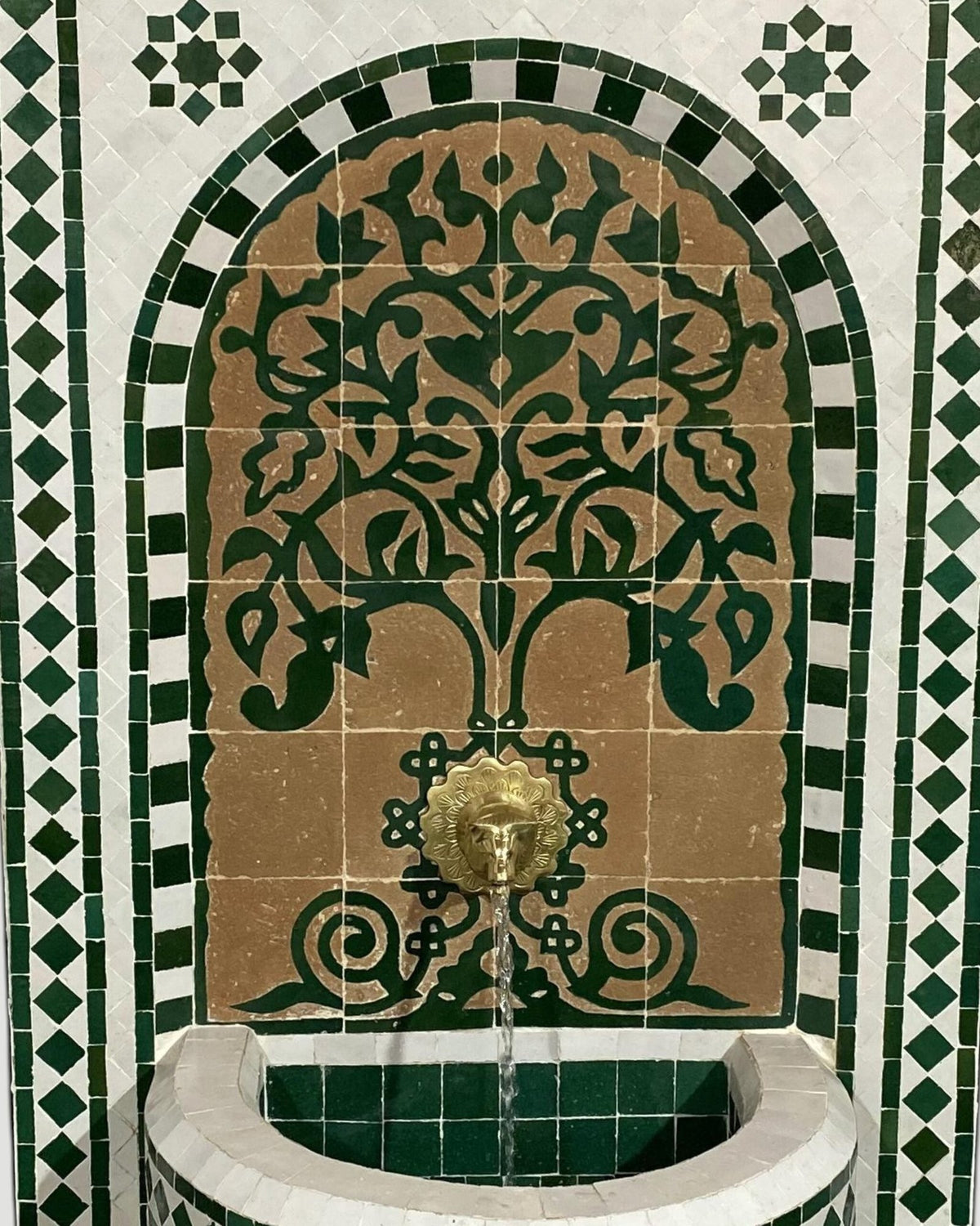 Zellige Fountain MF0052