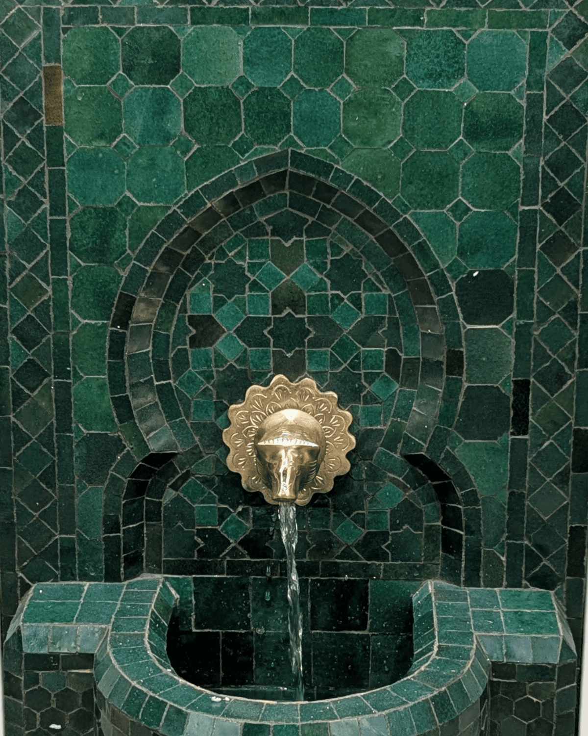 Zellige Fountain MF0007