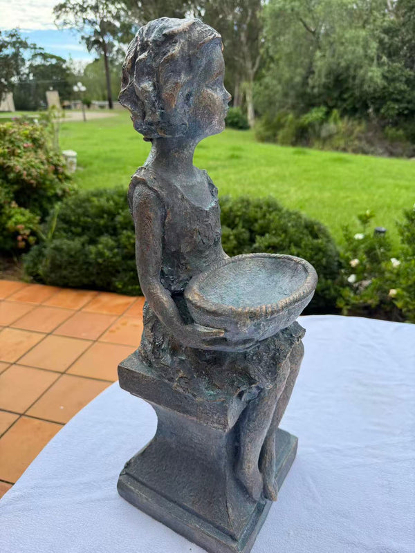 Chica delightful child statue Garden Decoration