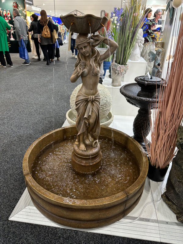 Villanueva Gorgeous Princess With Pond & Rain Pouring Fountain
