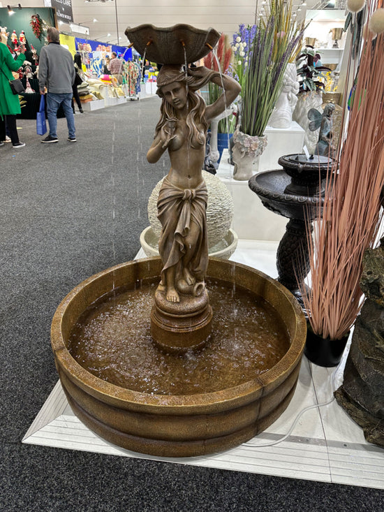 Villanueva Gorgeous Princess With Pond & Rain Pouring Fountain