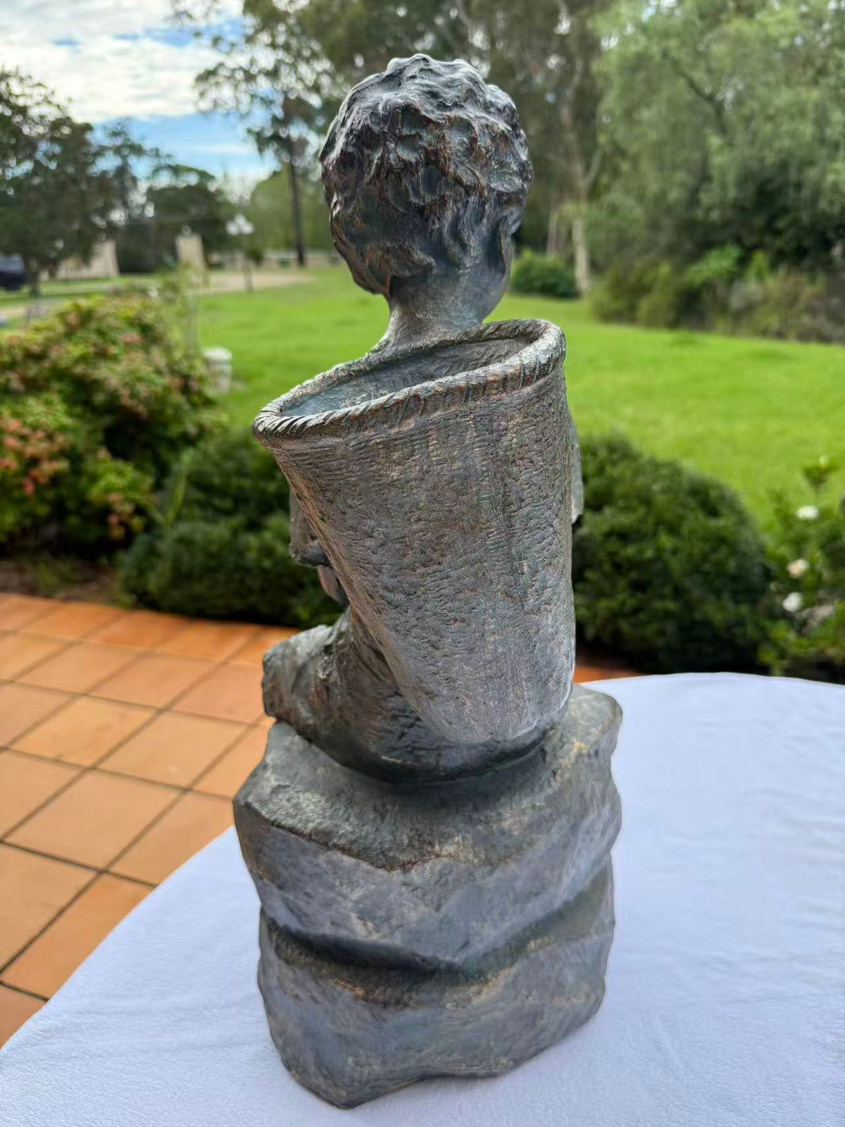 Chico delightful child statue Garden Decoration