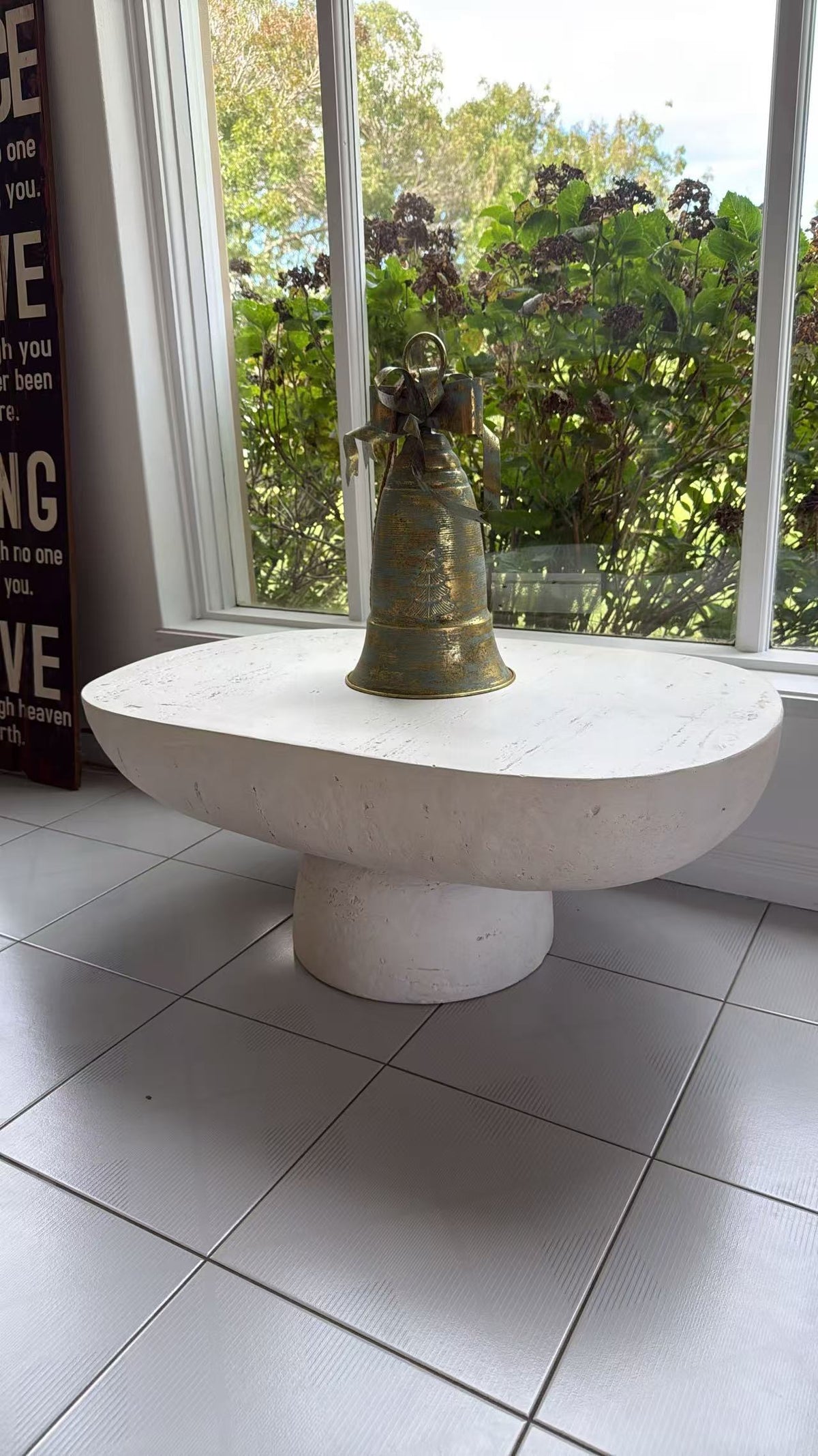 Mesa MGO centre table in rustic white