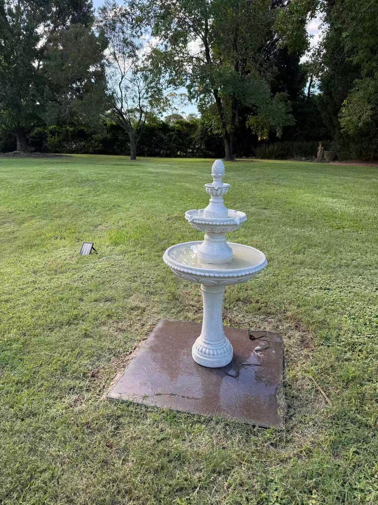 Salinas off-white solar fountain chargeable Panel SOLAR