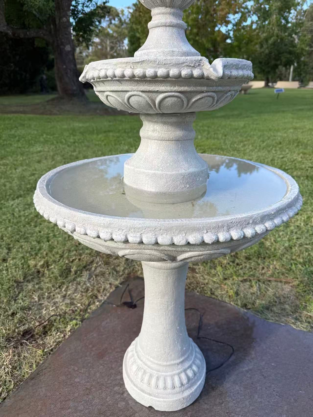 Salinas off-white solar fountain chargeable Panel SOLAR