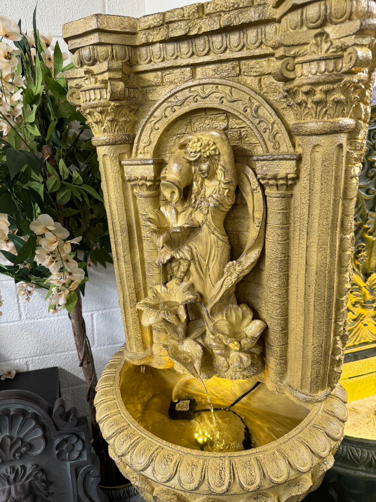 Cestina Wall Hanging Water Feature with Roman Lady Jugs & Flowers