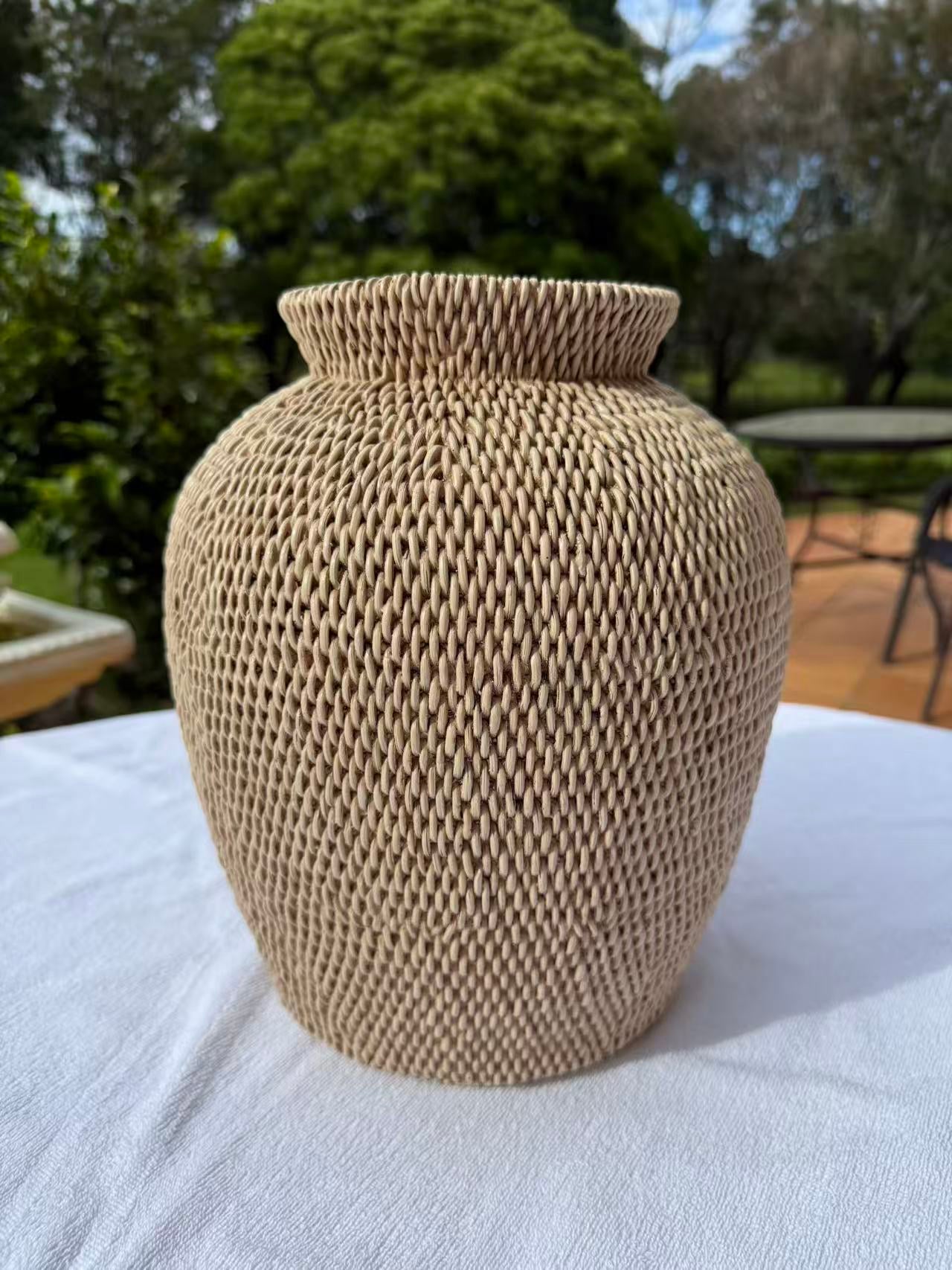 Nabeul table‑top vase eye catching statement decor
