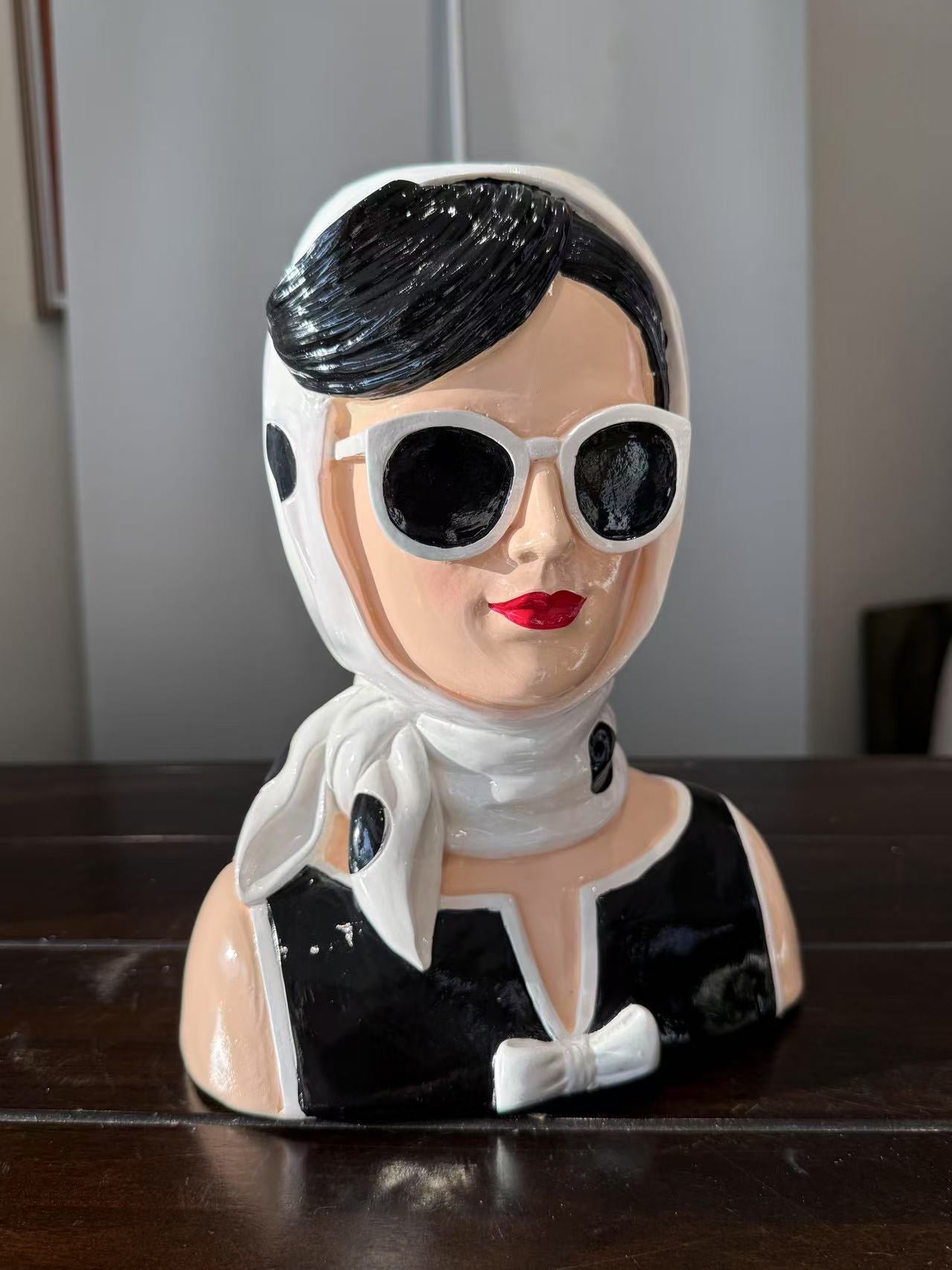 Fashionista Bust Head with Earrings 