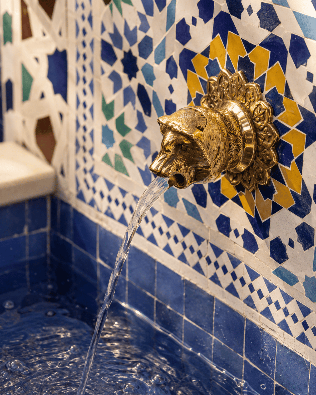 Zellige Fountain MF0009